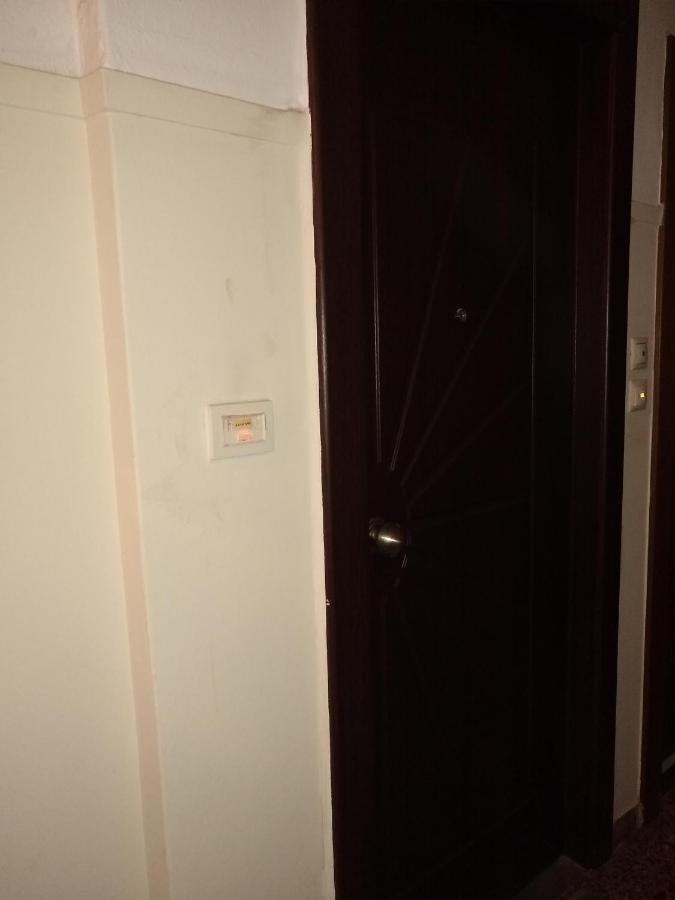 Acropolis Within 10 Minutes Walk! Classical Apartment And A Hostess At Your Side! Atena Exterior foto