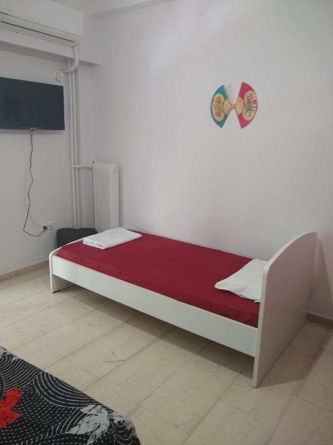Acropolis Within 10 Minutes Walk! Classical Apartment And A Hostess At Your Side! Atena Exterior foto