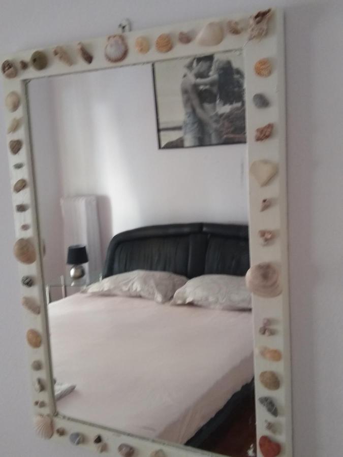 Acropolis Within 10 Minutes Walk! Classical Apartment And A Hostess At Your Side! Atena Exterior foto
