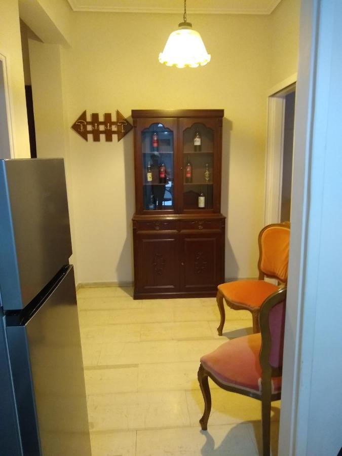 Acropolis Within 10 Minutes Walk! Classical Apartment And A Hostess At Your Side! Atena Exterior foto