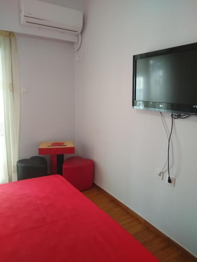 Acropolis Within 10 Minutes Walk! Classical Apartment And A Hostess At Your Side! Atena Exterior foto