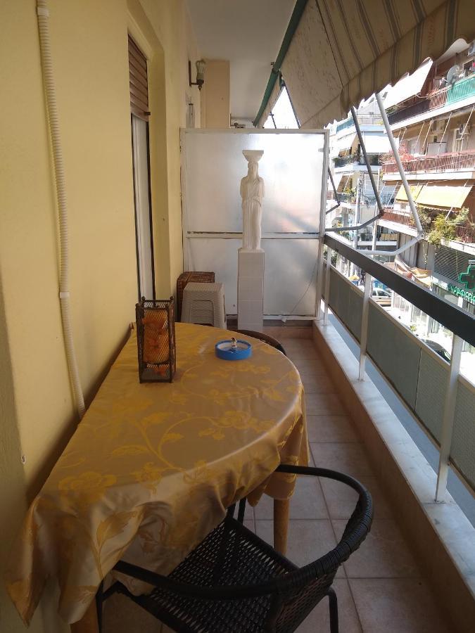 Acropolis Within 10 Minutes Walk! Classical Apartment And A Hostess At Your Side! Atena Exterior foto
